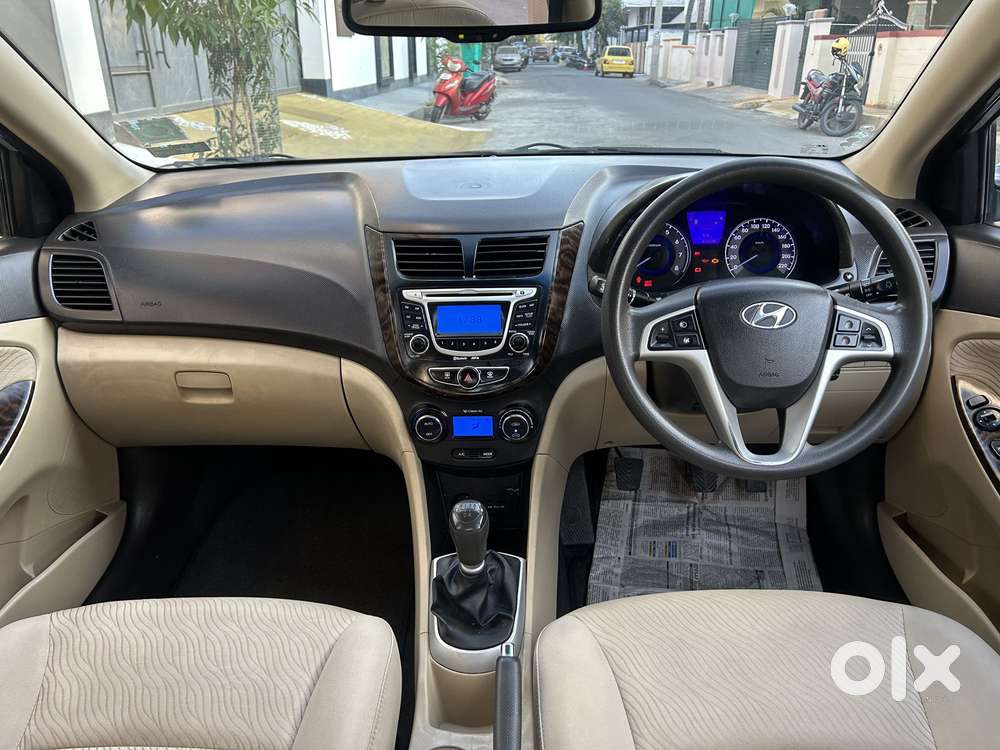 Hyundai Verna Vtvt 1.6 Sx, 2011, Petrol