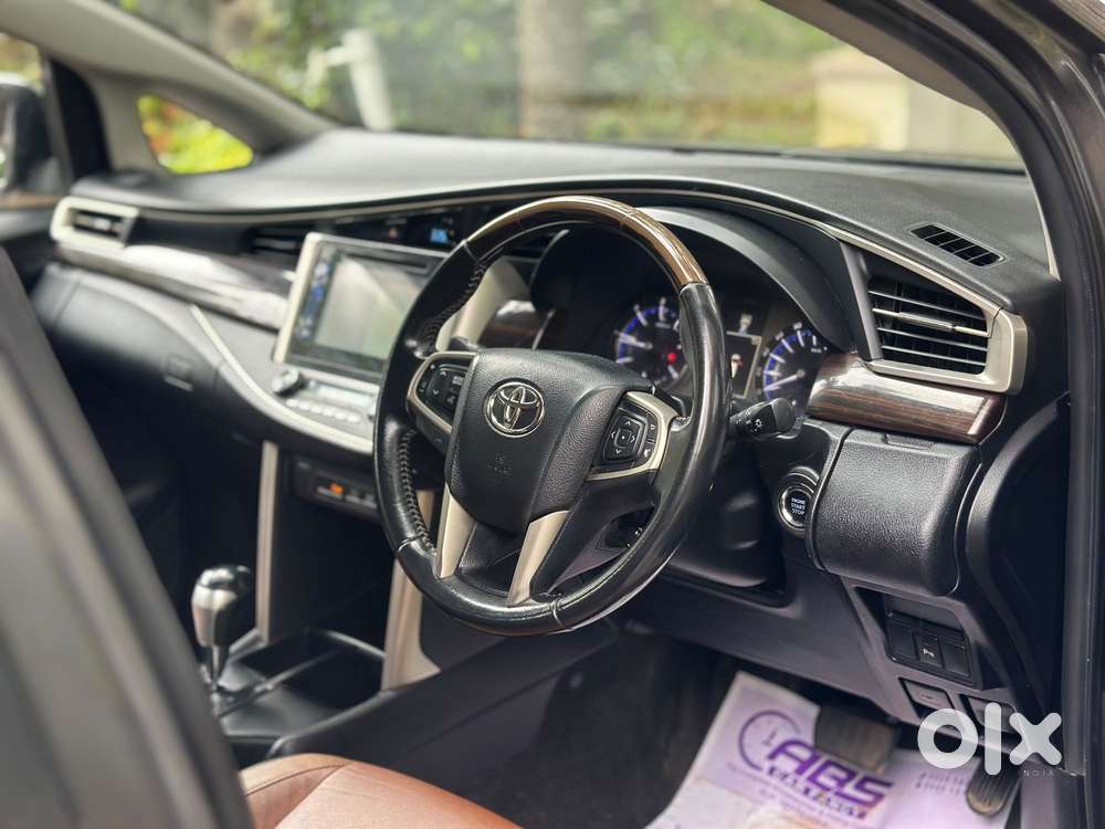 Toyota Innova Crysta 2.8 Zx At, 2016, Diesel