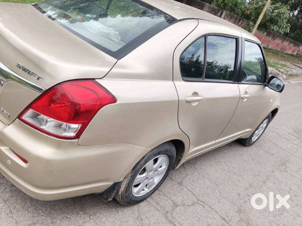 Maruti Suzuki Swift Dzire 1.2 Zxi Bsiv, 2011, Petrol