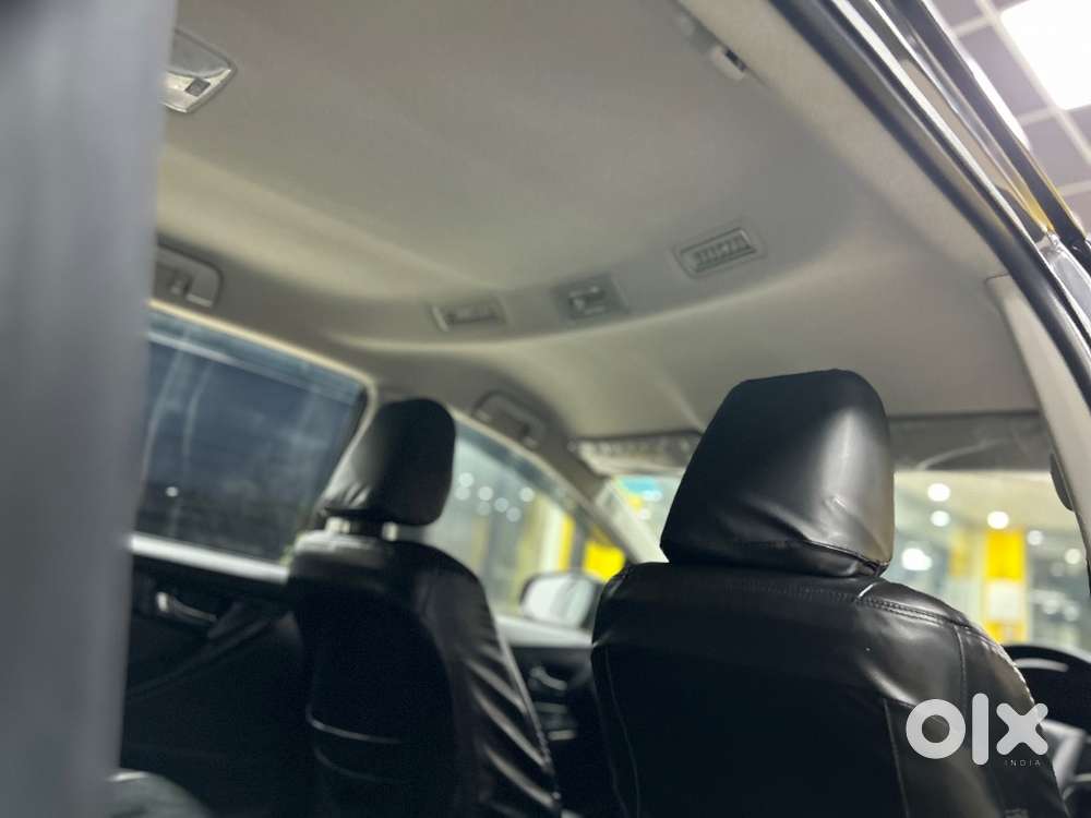 Toyota Innova Crysta 2021