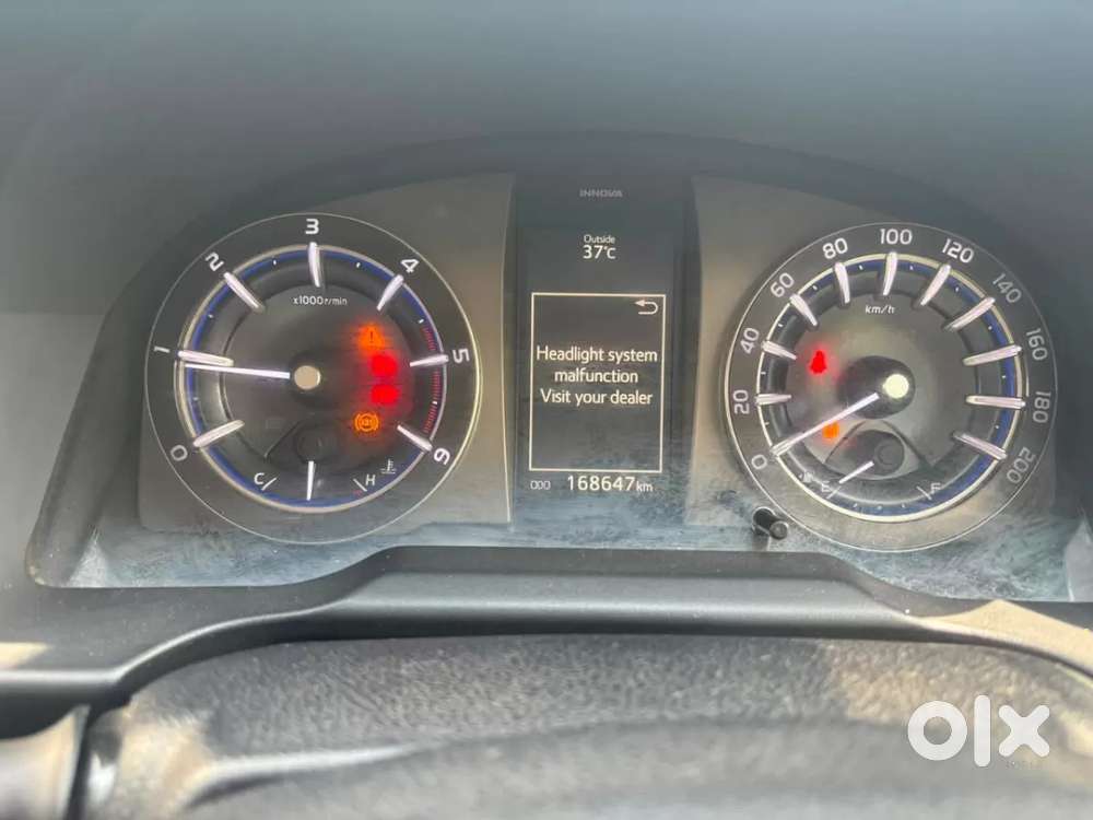 Toyota Innova Crysta 2.4 V 7 Str, 2016, Diesel