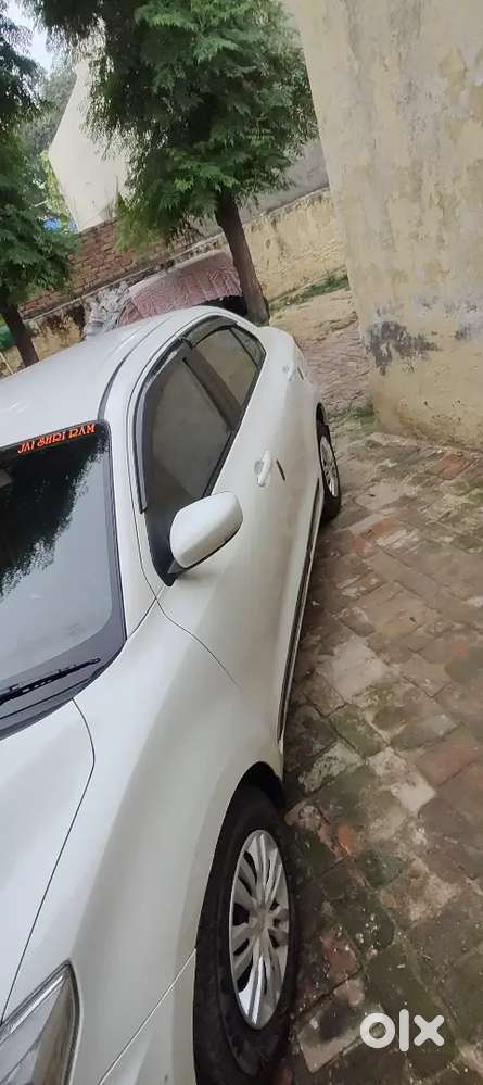 Maruti Suzuki Dzire 2020 Petrol 70000 Km Driven