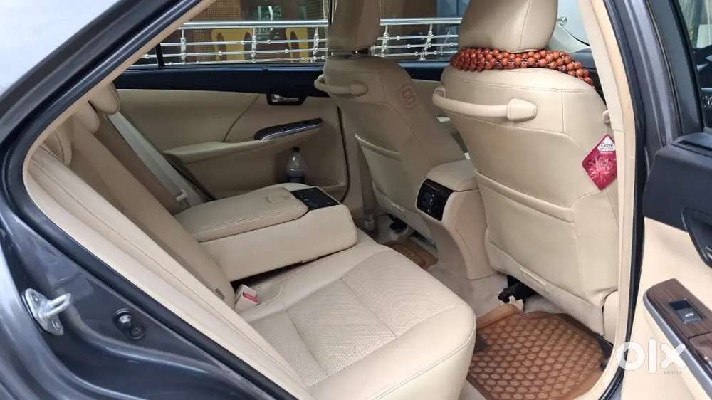 Toyota Camry 2016 Petrol 75000 Km Driven