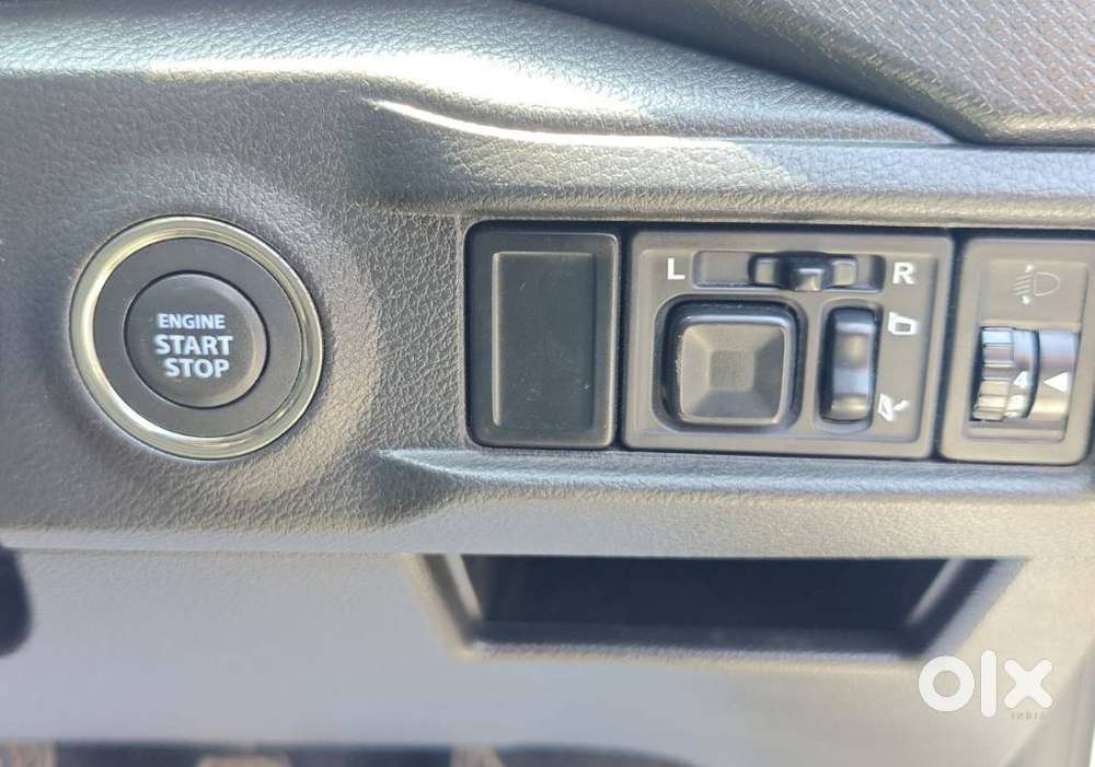 Maruti Suzuki Brezza 1.5 Vxi Smart Hybrid, 2020, Petrol