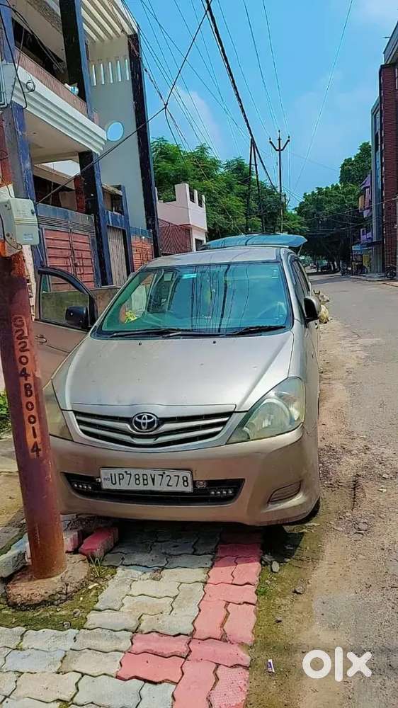 Toyota Innova Hycross 2009