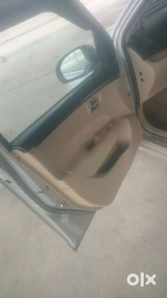 Maruti Suzuki Swift Dzire 2015 Petrol 87000 Km Driven