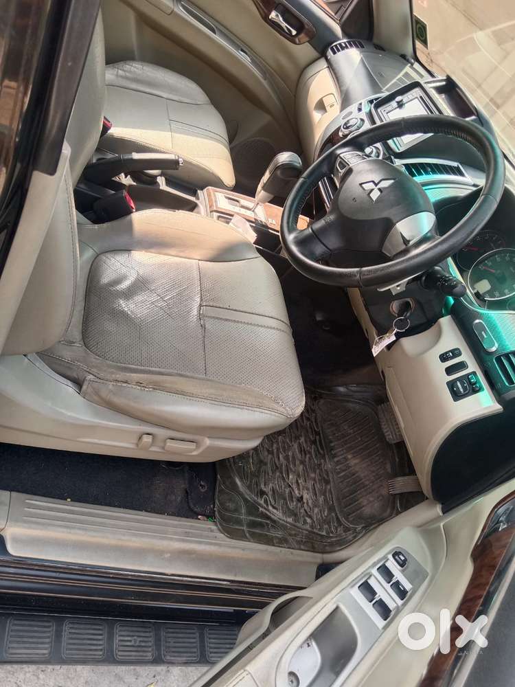 Mitsubishi Pajero Sport 2.5 Automatic, 2015, Diesel