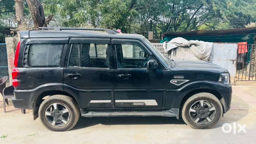 Mahindra Scorpio Classic 2023 Diesel 68000 Km Driven