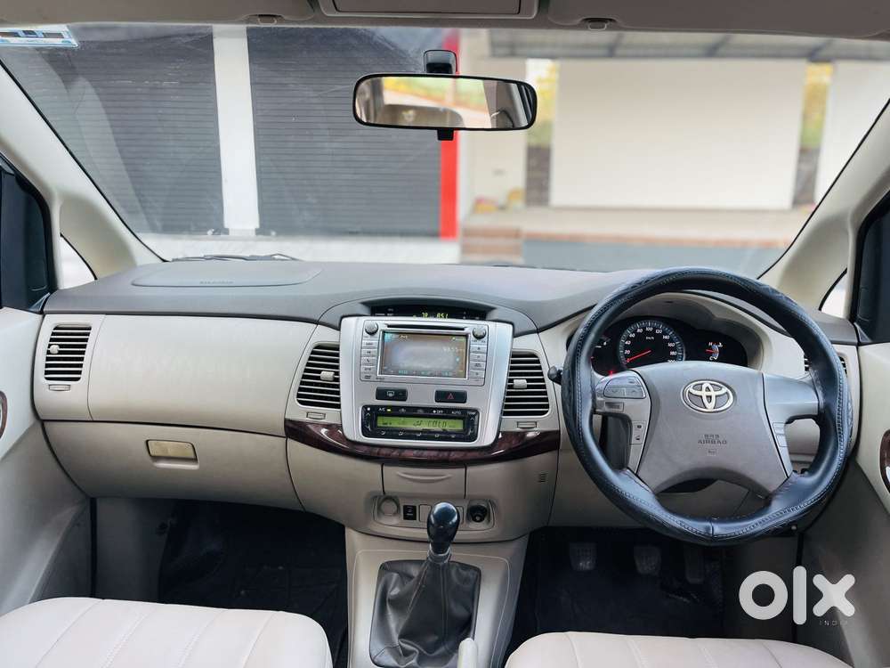 Toyota Innova 2.5 Vx 8 Str Bs-iii, 2013, Diesel