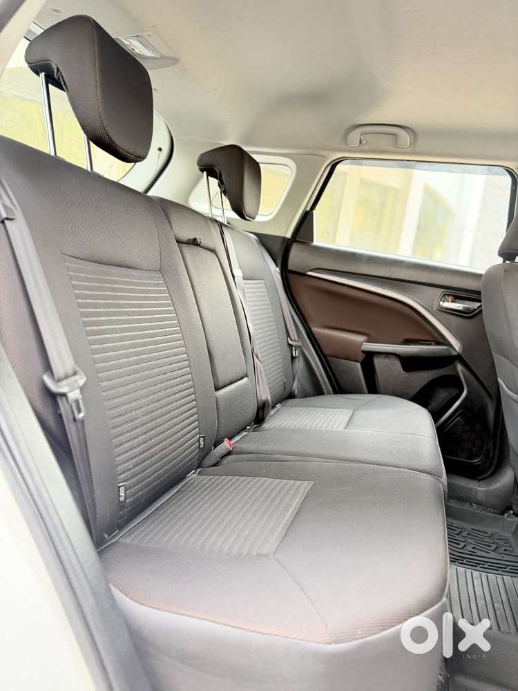 Maruti Suzuki Brezza 1.5 Zxi Smart Hybrid, 2023, Petrol