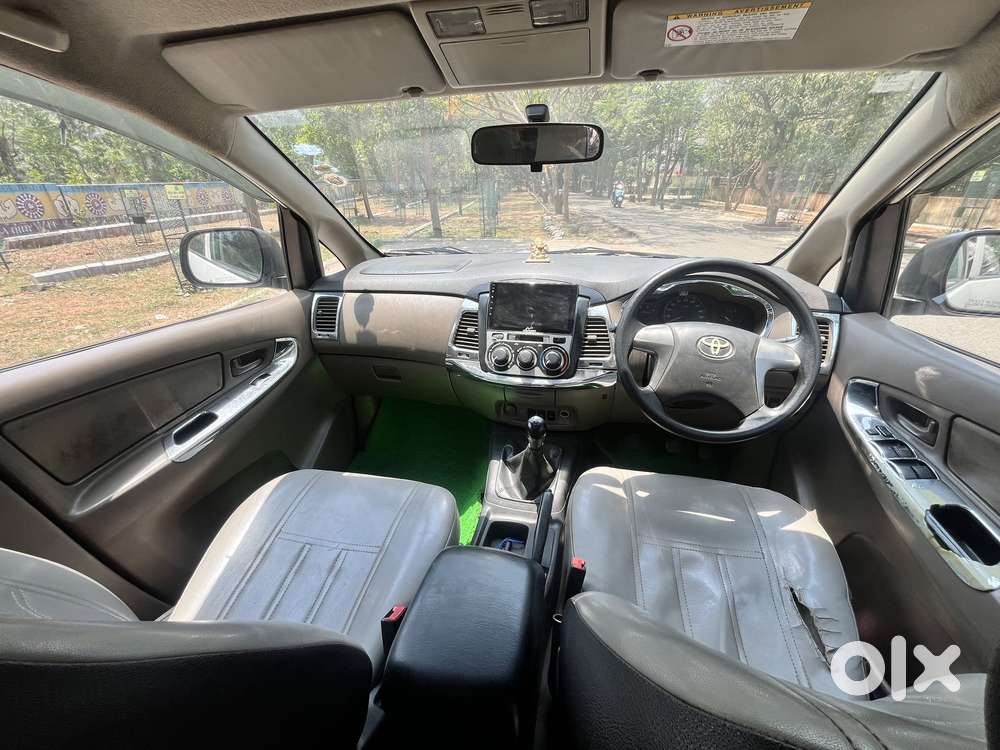 Toyota Innova 2.5 G (diesel) 8 Seater, 2016, Diesel