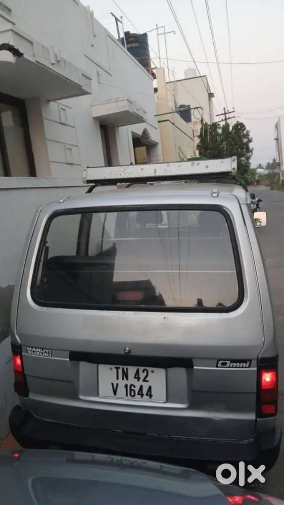 Maruti Suzuki Omni 2011