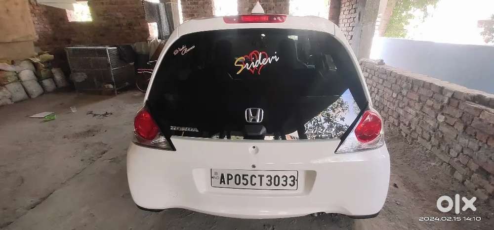 Honda Brio 2013 Petrol Well Maintained