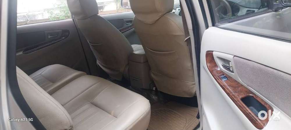 Toyota Innova 2012 Diesel Well Maintained