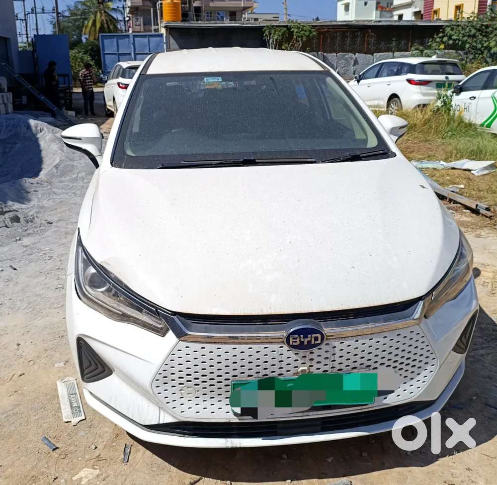 Byd E6 2024 Electric Good Condition