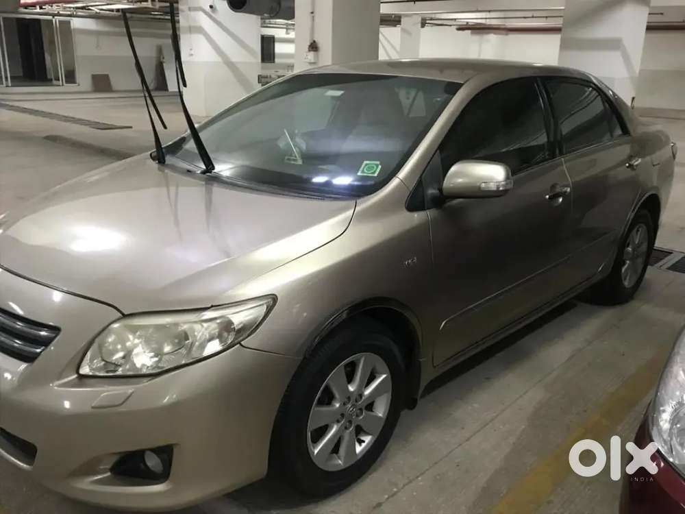 Toyota Corolla Altis 2010