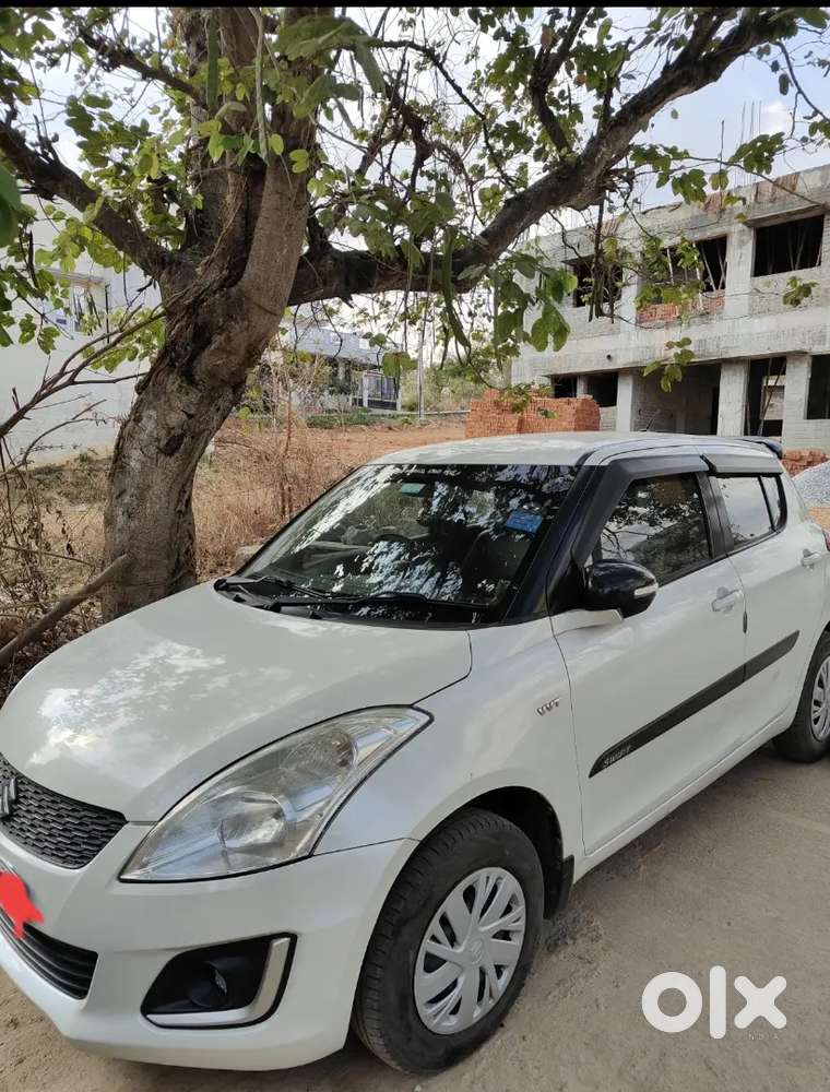 Maruti Suzuki Swift Vxi Showroom Maintained Car.