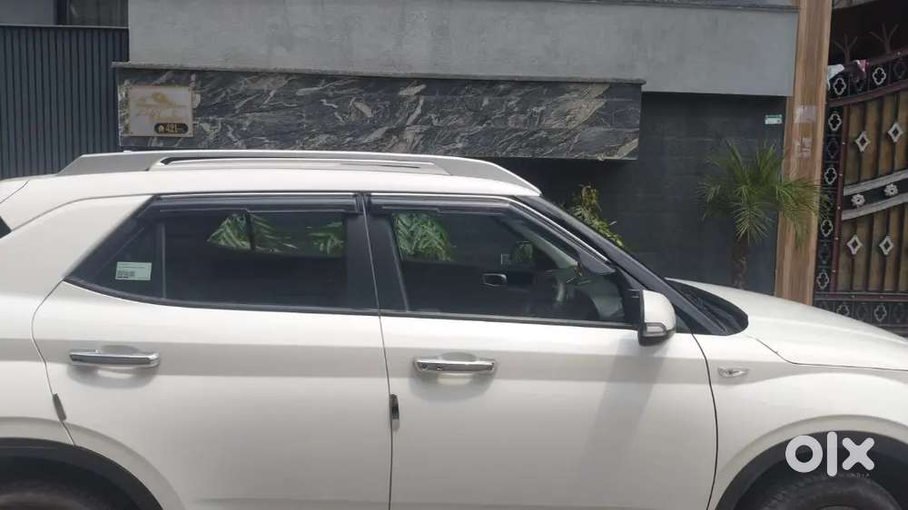 Hyundai Venue Petrol Manual 2025 8 Month Old Car Scratch Less Brand Ne