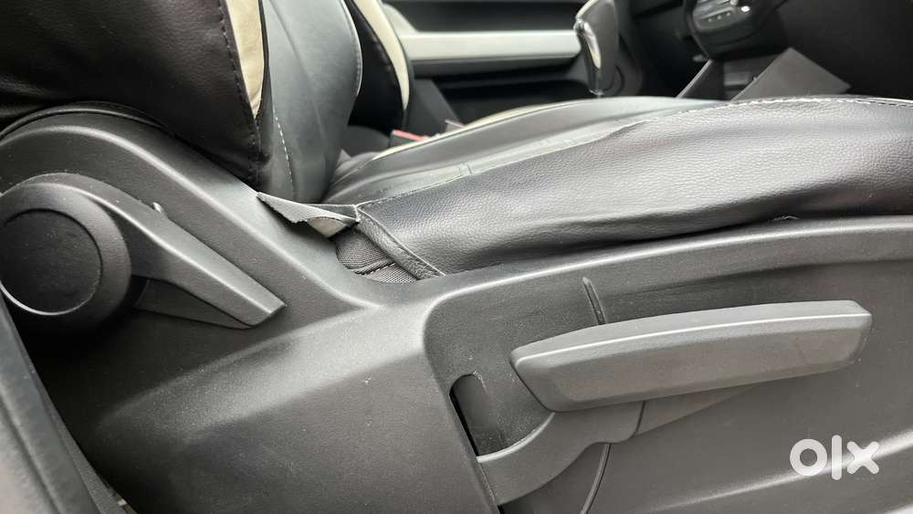 Tata Punch 1.2 Revotron Creative Amt Dual Tone, 2021, Petrol