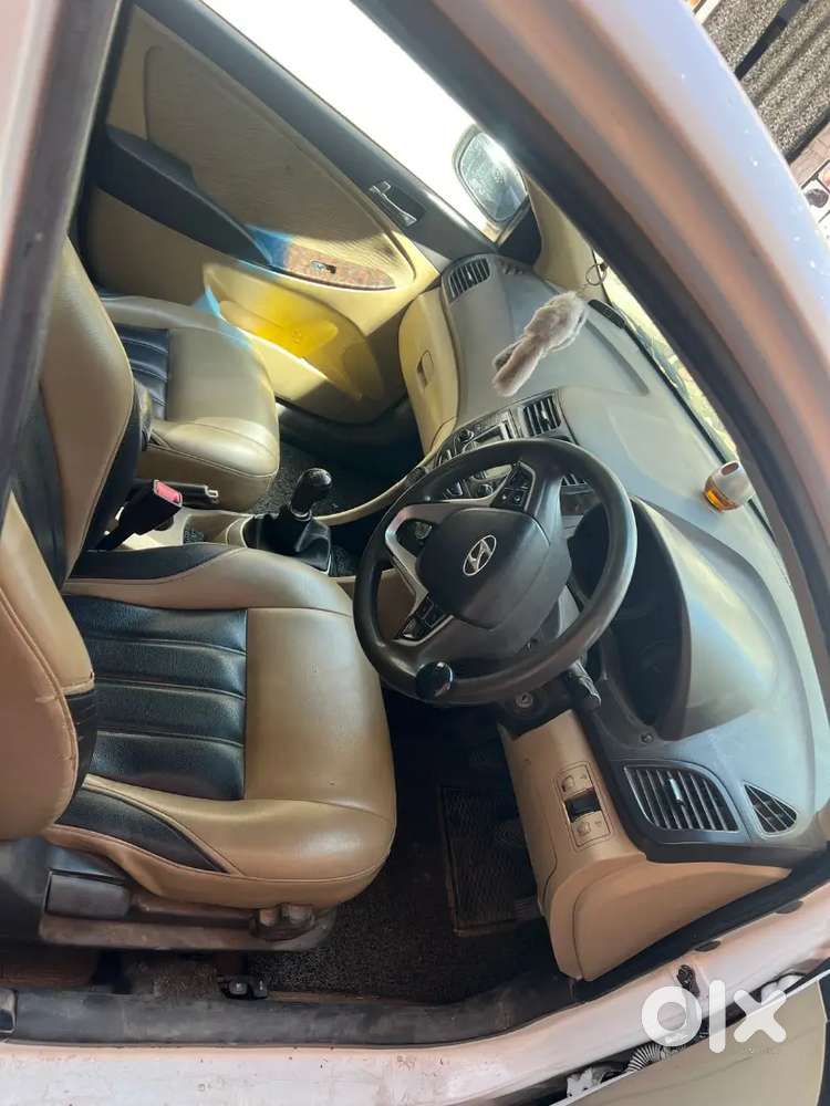 Hyundai Verna 2012
