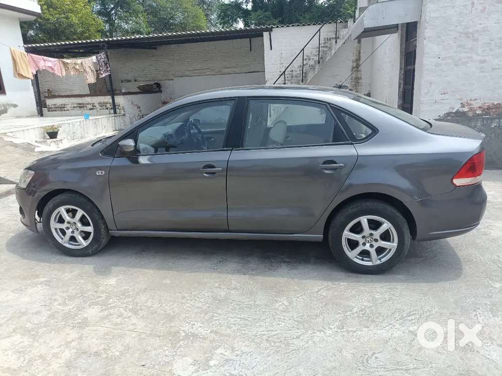 Volkswagen Vento Highline 2013