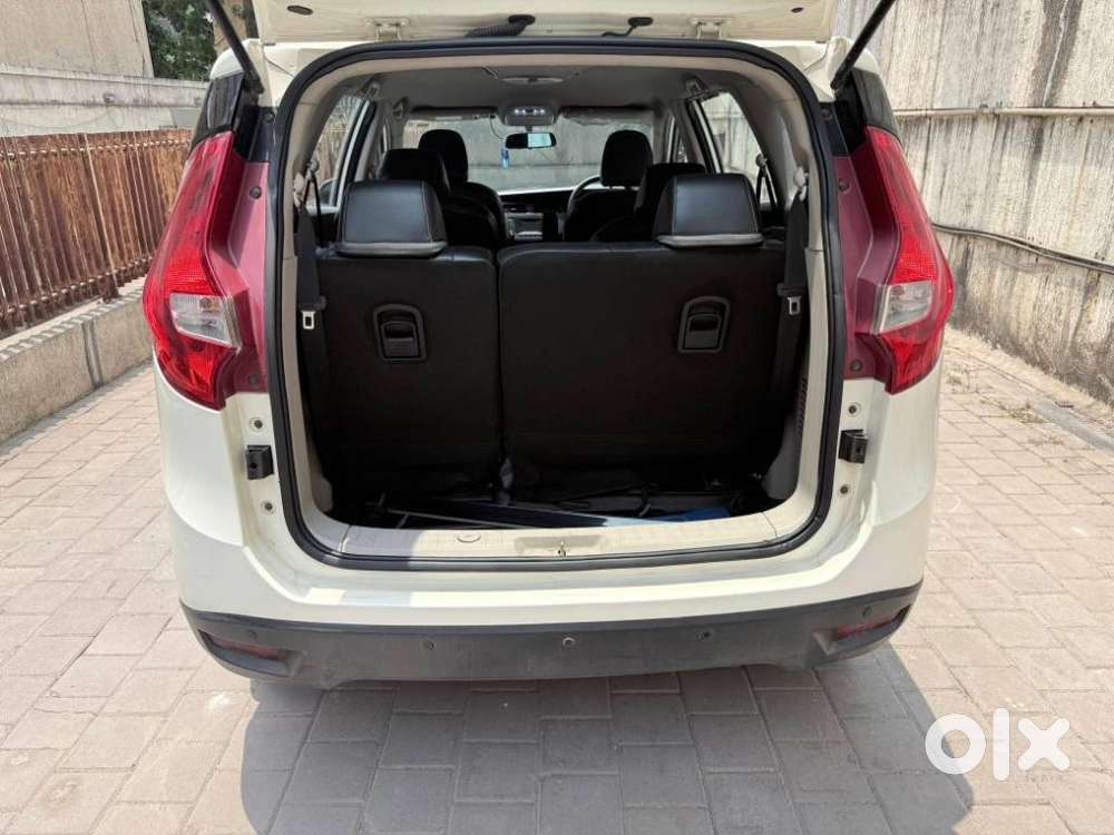 Mahindra Marazzo M4, 2019, Diesel