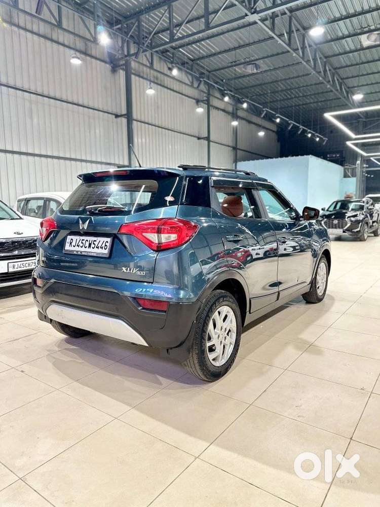Mahindra Xuv300 W8 Diesel, 2023, Diesel