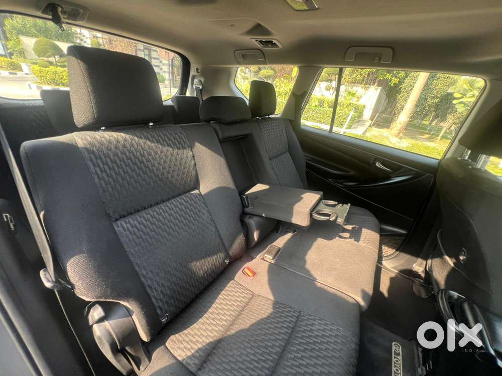 Toyota Innova Crysta 2.4 G Mt 7 Str, 2018, Diesel