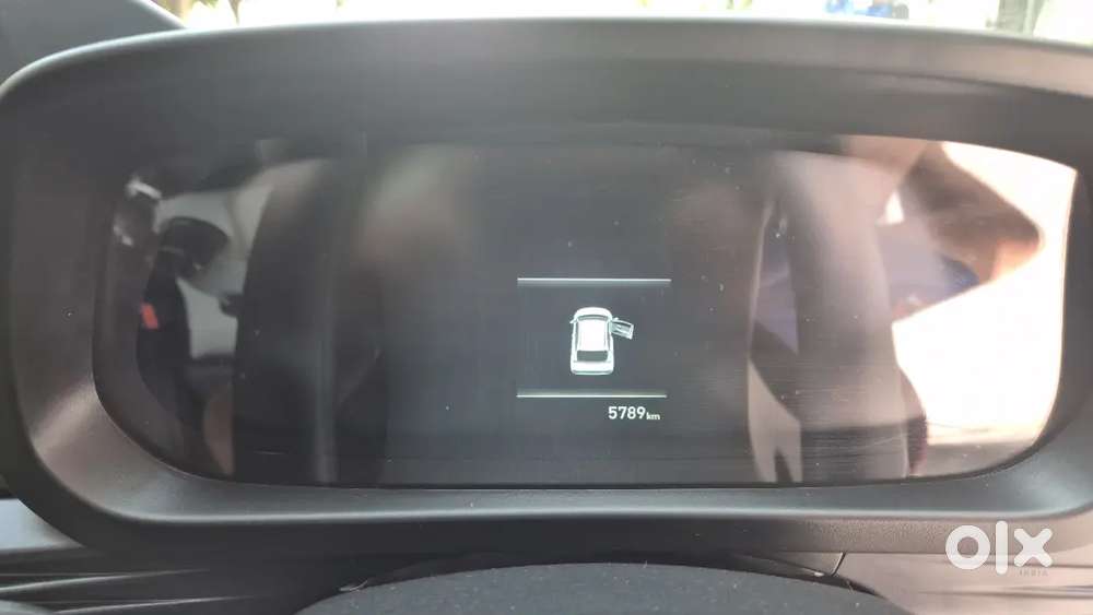 Like-new Hyundai I20 Sportz Manual  5.8k Km  ₹1.8l Premium Upgrades