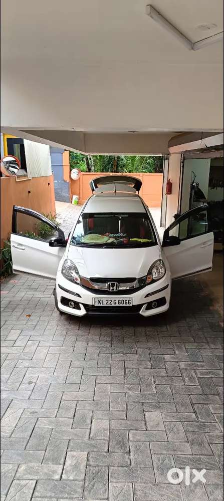Honda Mobilio Diesel 2015 Variant