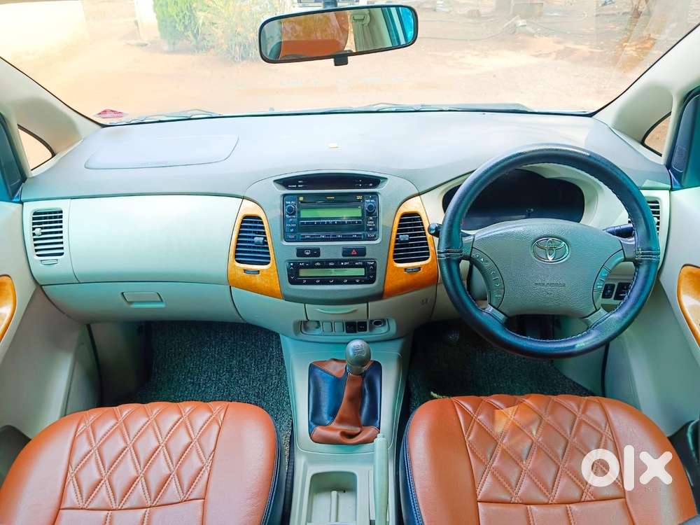 Toyota Innova 2.5 V 7 Str, 2011, Diesel