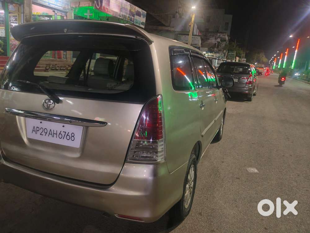 Toyota Innova 2.5 V 7 Str, 2009, Diesel