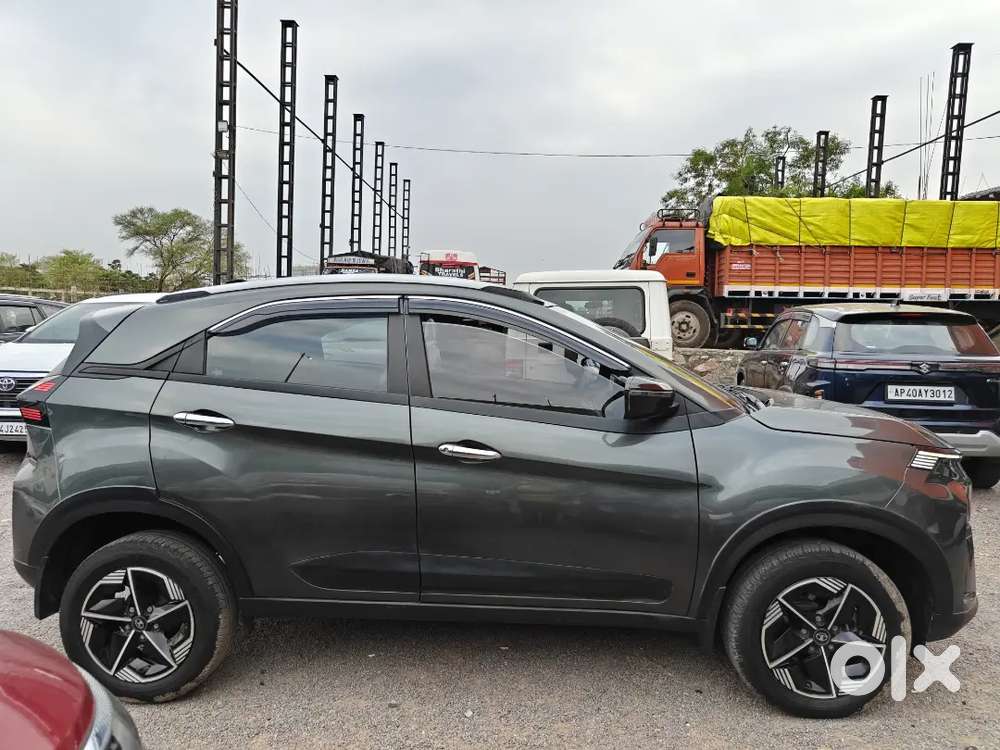 Tata Nexon 2024 Petrol Well Maintained