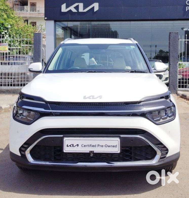 Kia Carens 1.4 Luxury Plus 6 Str, 2023, Petrol