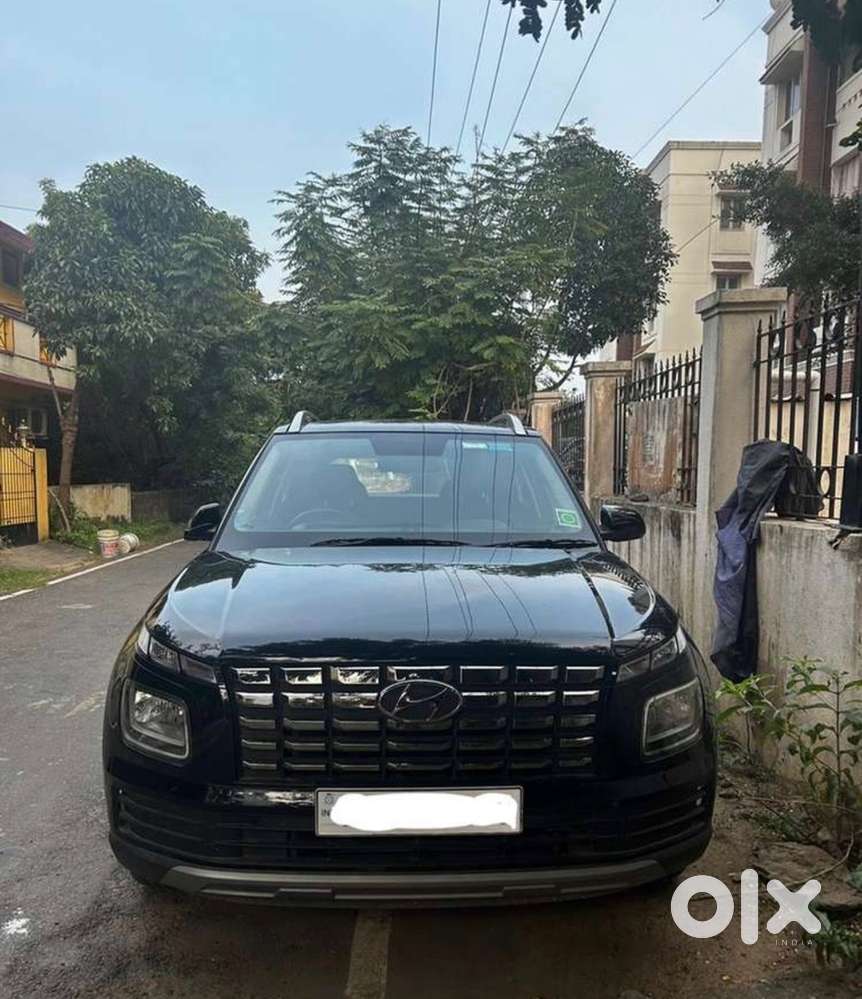 Hyundai Venue Petrol 2025
