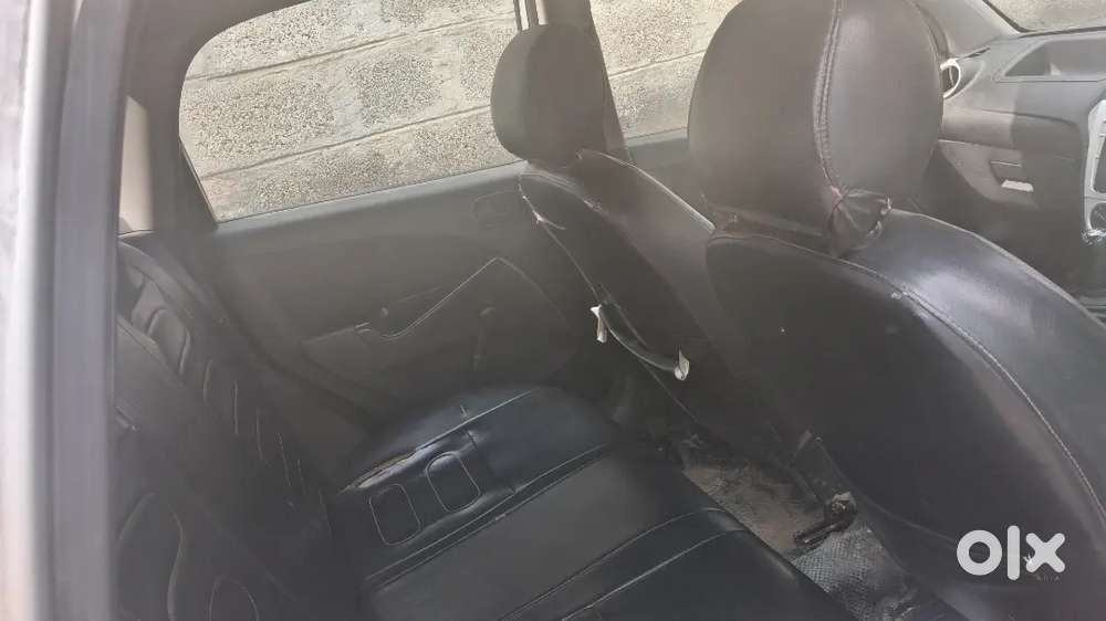 Ford Figo 2012 Petrol Manual