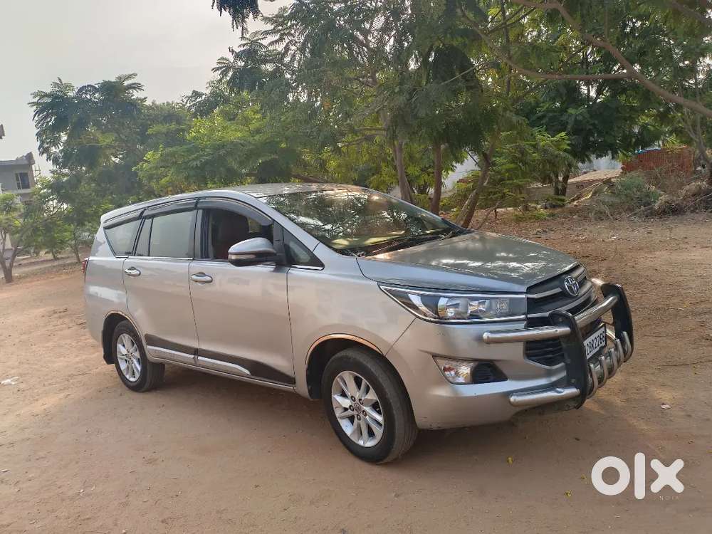 Toyota Innova Crysta 2017 Diesel 320000 Km Driven