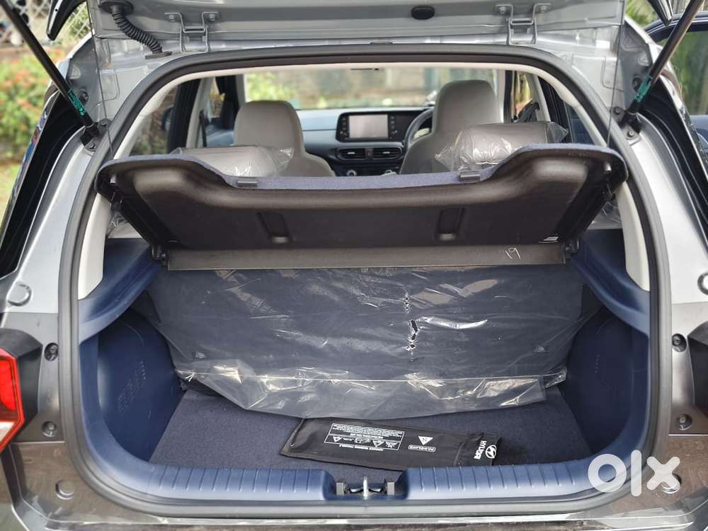 Hyundai Exter Hx6 Petrol Manual Dual Tone, 2026, Petrol