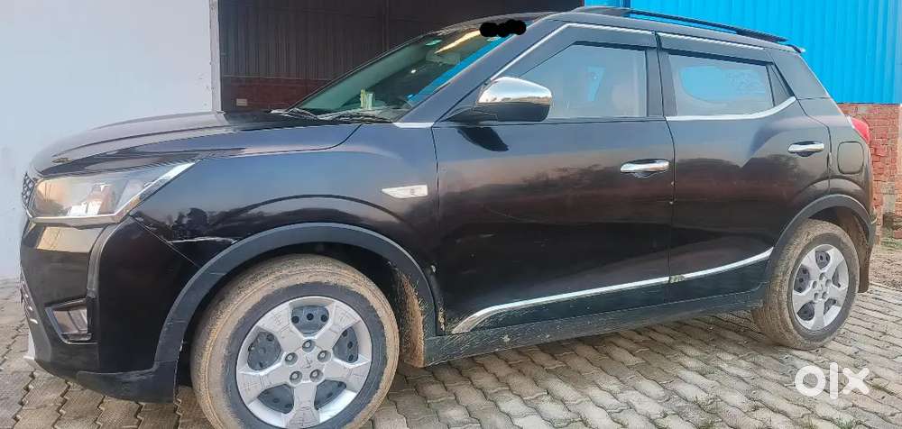 Ph-75054or36369 Xuv300-sunroof+badiya Condition+ek Hath Ki Chali Gadi