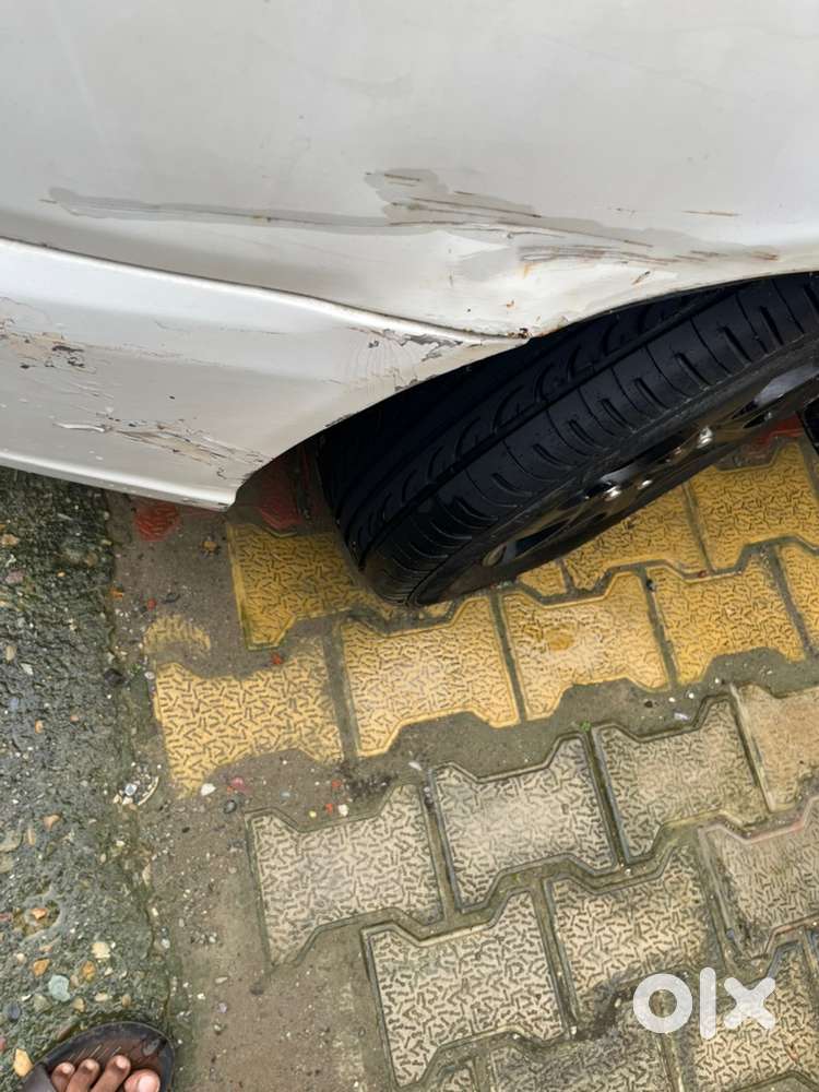 All Features Are Working And Good Condition