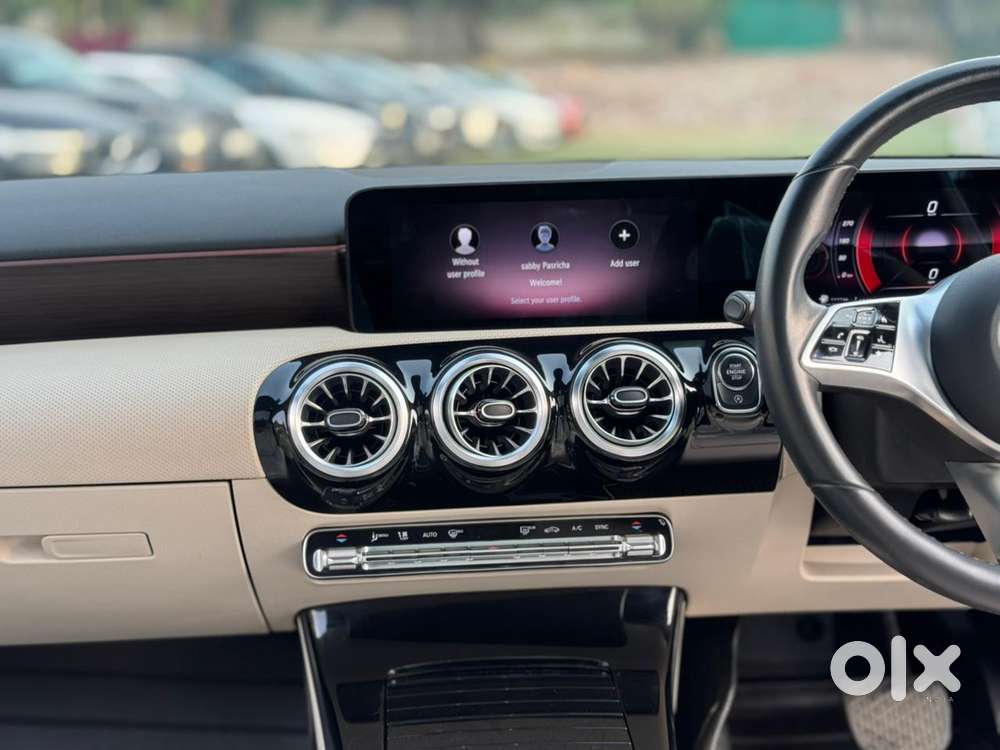 Mercedes-benz A-class Limousine 200, 2024, Petrol