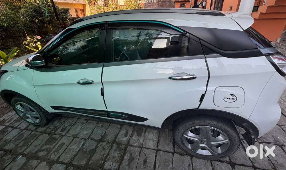 Tata Nexon Xm-s 2022 Petrol