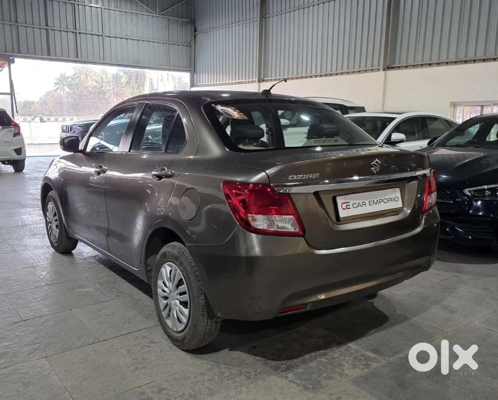 Maruti Suzuki Dzire Vxi Ags, 2022, Petrol