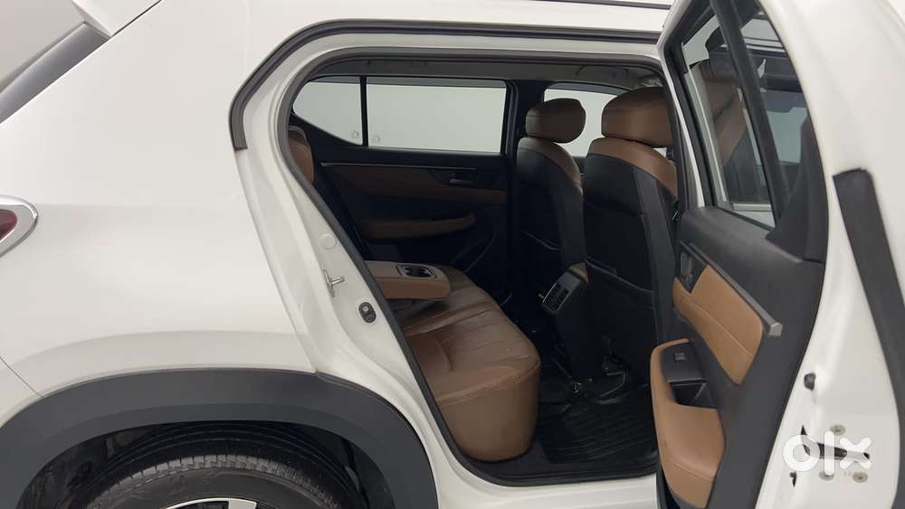 Honda Elevate Zx Mt, 2024, Petrol