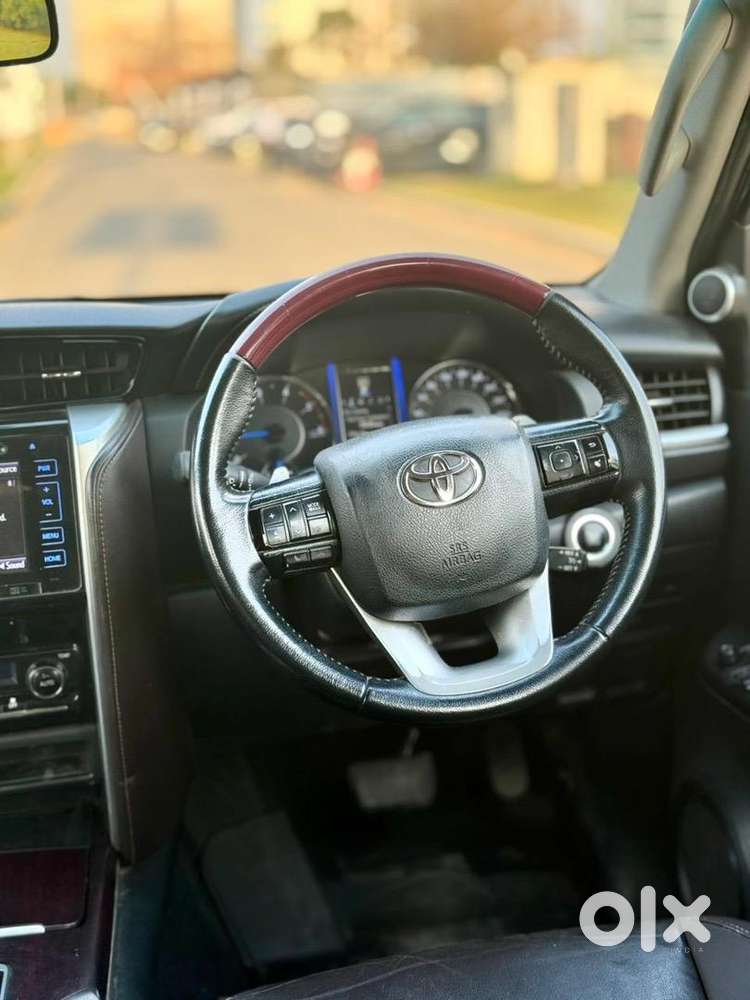 Toyota Fortuner 2017 Diesel Only 88000 Km Driven