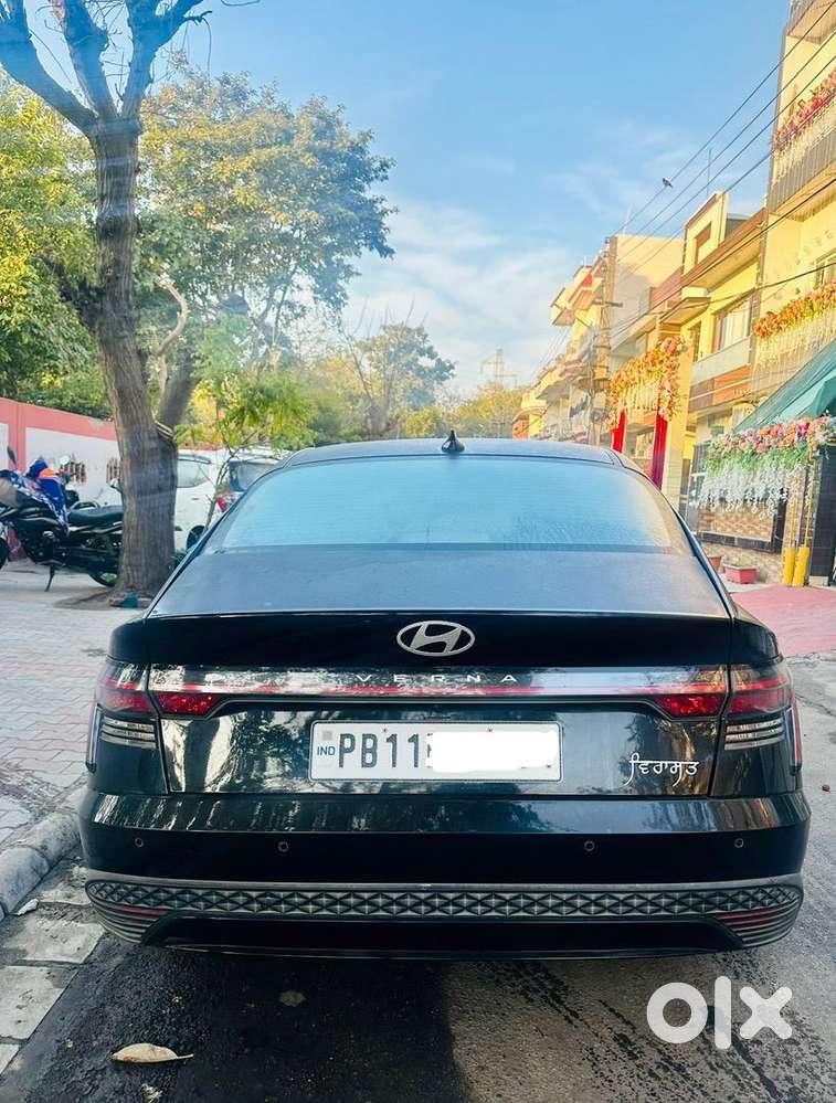 Hyundai Petrol Manual 2023