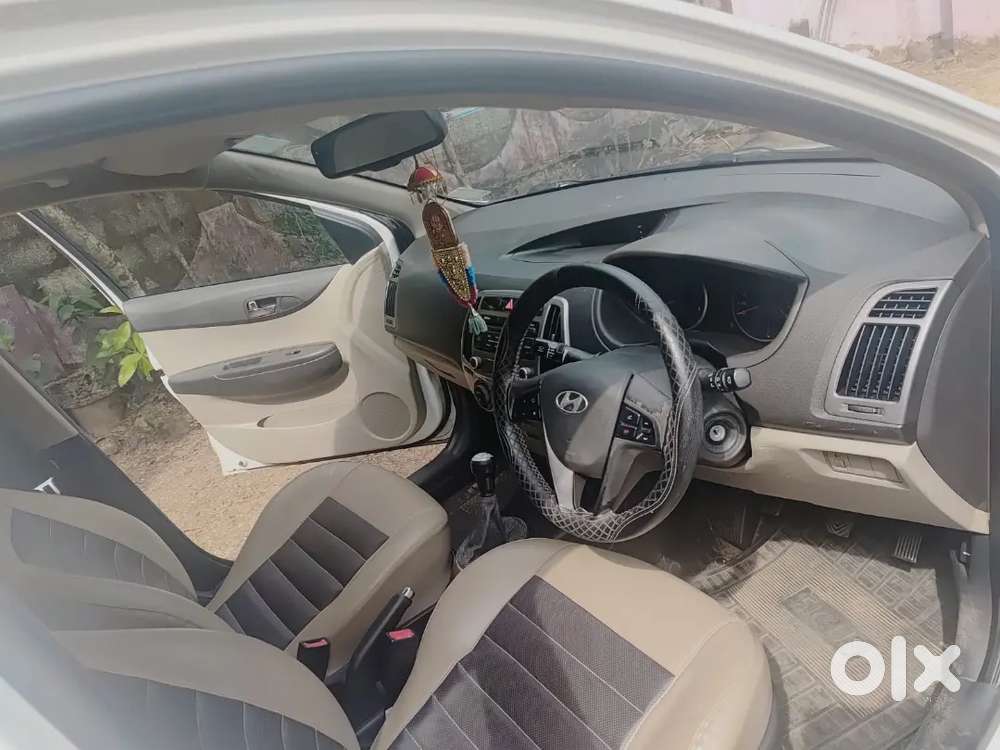 Hyundai I20 Sportz 2013 Manual