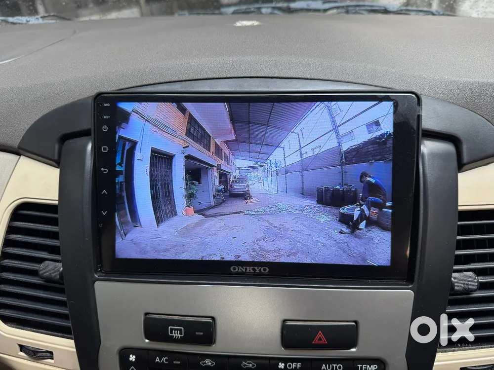 Toyota Innova 2004 Diesel 250000 Km Driven