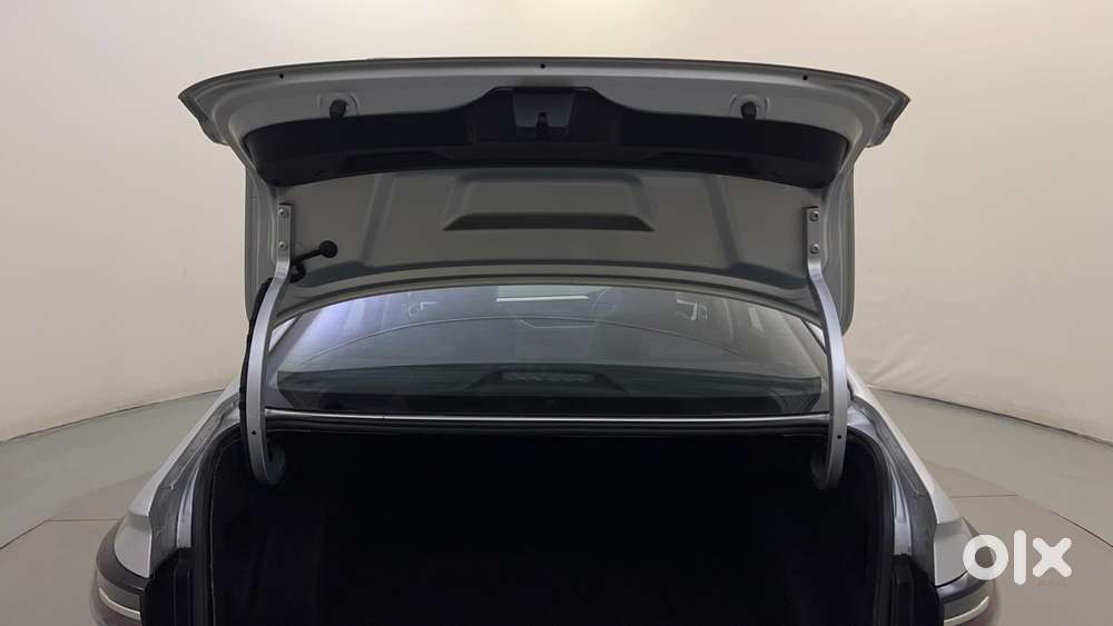 Volkswagen Virtus 1.0 Topline Tsi At, 2022, Petrol