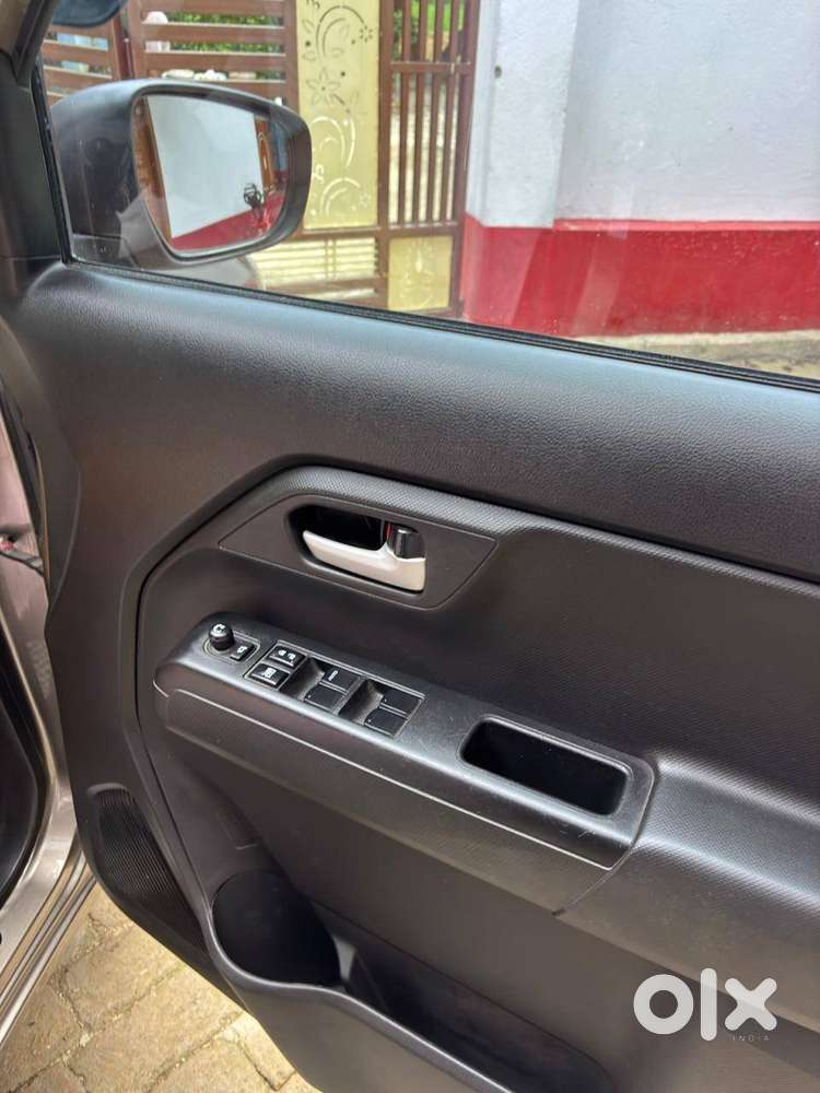 Maruti Suzuki Wagon R Zxi 14386km Driven.